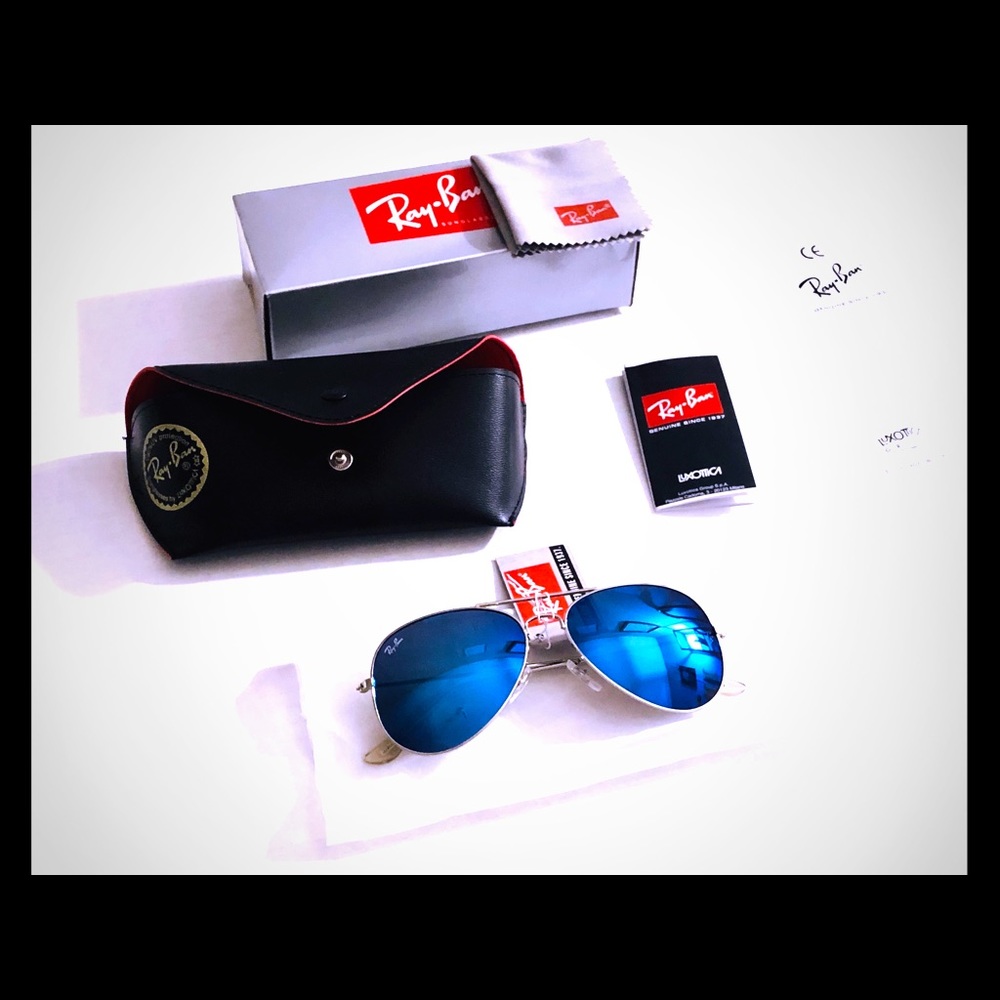 Ray-Ban Aviator Sunglasses Blue Mirrored Lenses